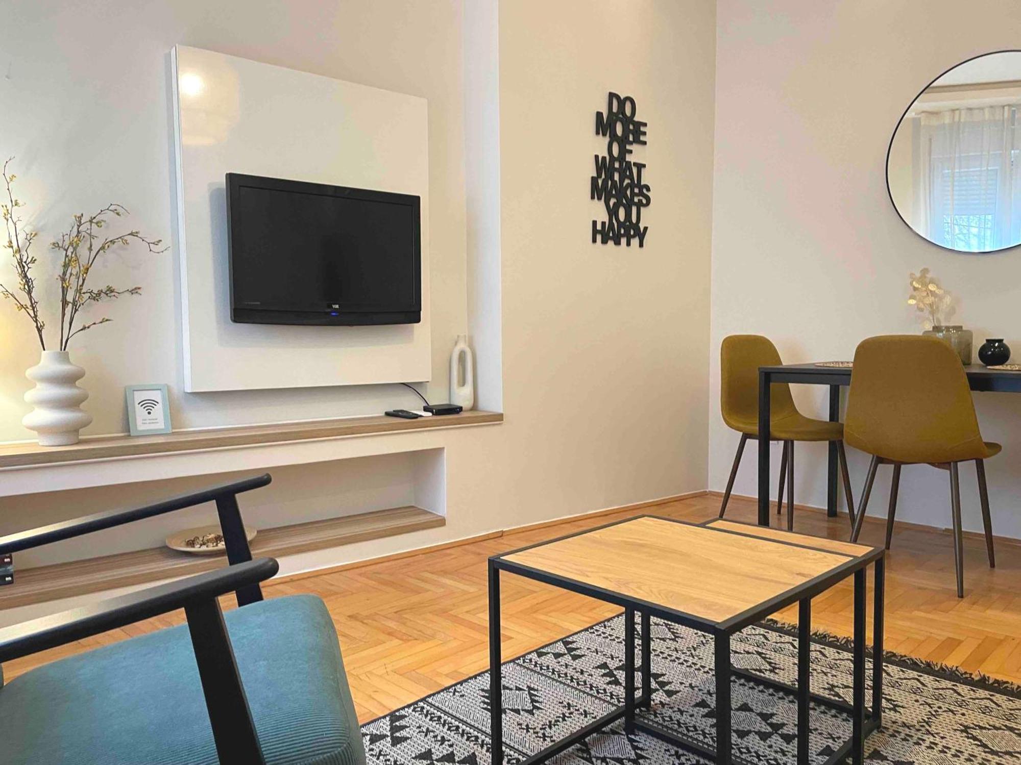City Break Apartments Klishe Zen Белград Екстериор снимка